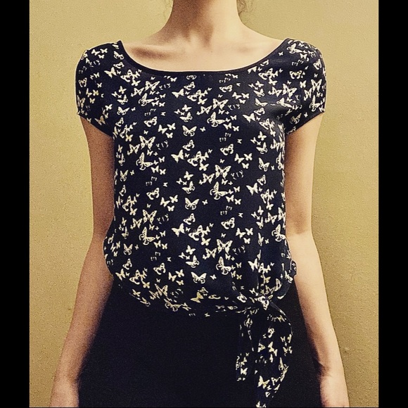 Knot front short sleeve shirt - Picture 10 of 10